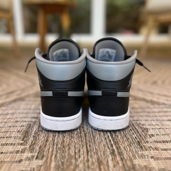 Nike Air Jordan 1 Mid Shadow Black Grey (Size 7.5 Men’s) - Picture 5 of 5
